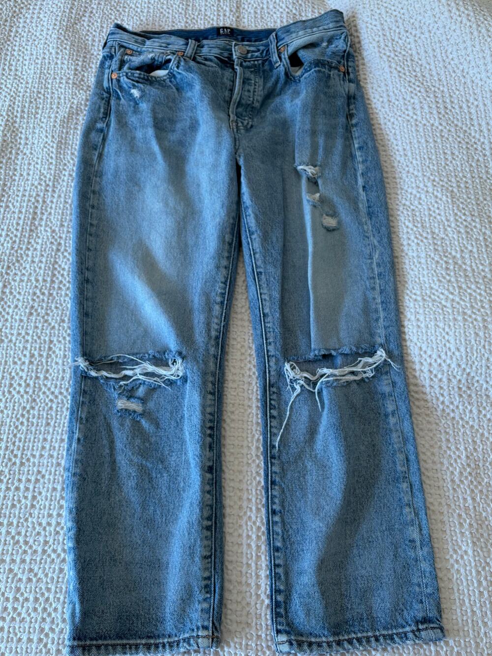 Gap Sz 4 - 27 ripped light wash jeans mom jeans baggy boyfriend jeans